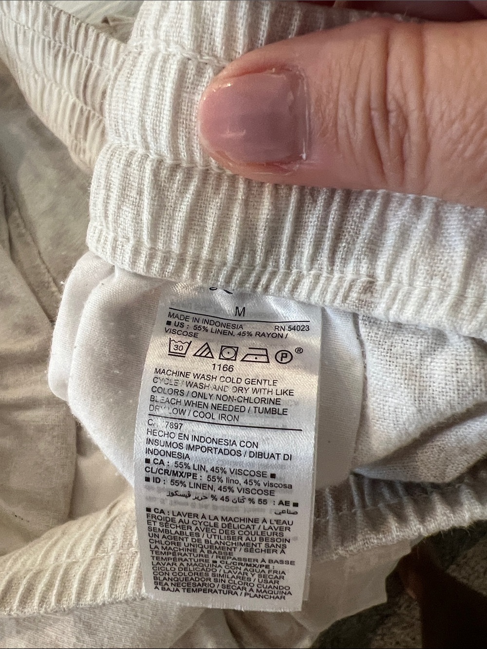 Old Navy Women’s shorts - Picture 7 of 7